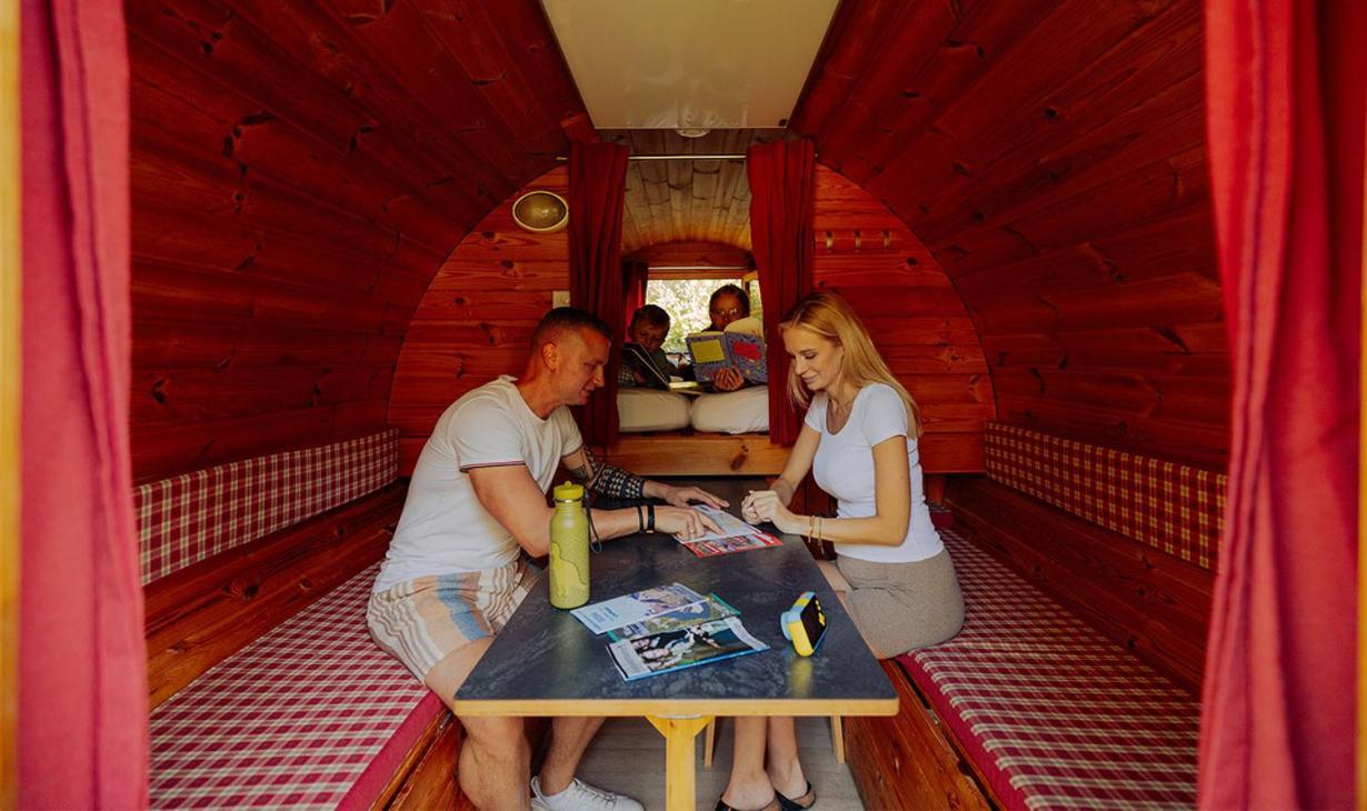 Azur Camping Schwaebische Alb Sonnenbühl المظهر الخارجي الصورة