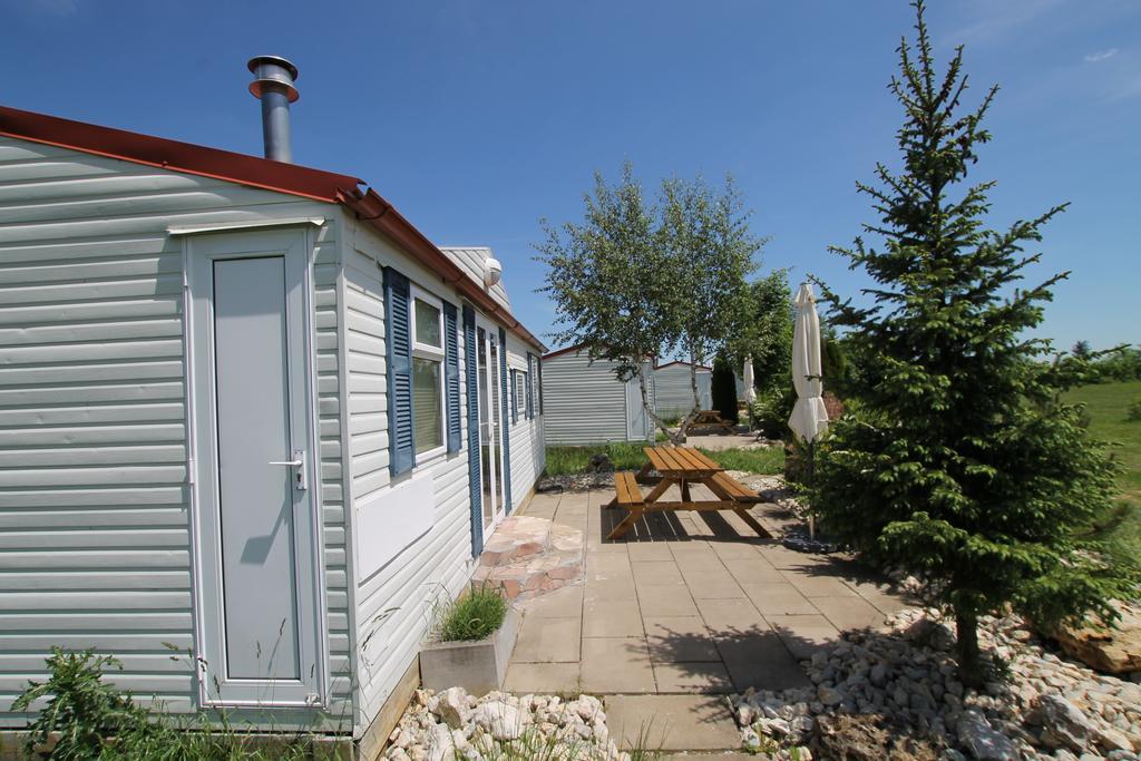 Azur Camping Schwaebische Alb Sonnenbühl المظهر الخارجي الصورة